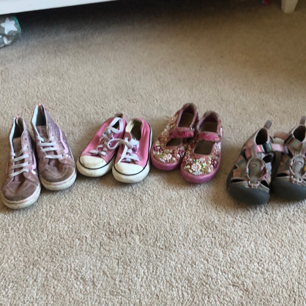 Kids shoes size 9